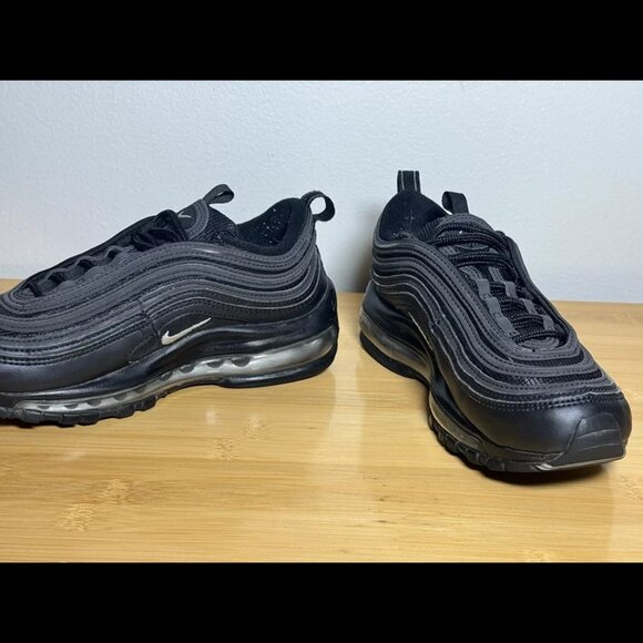 Size 5.5 - Nike Air Max 97‎ Womens Black Silver Running Shoes DM8347-001 Ladies - Picture 3 of 9